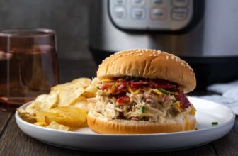 On the spot Pot Crack Rooster | Cookies and Cups