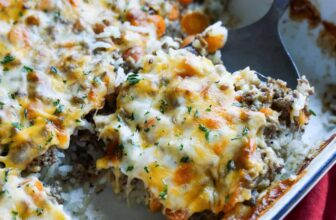 Cheesy Ground Beef Casserole – Cookies and Cups