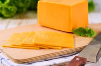 Eating High-Fat Cheese May Lower Dementia Risk