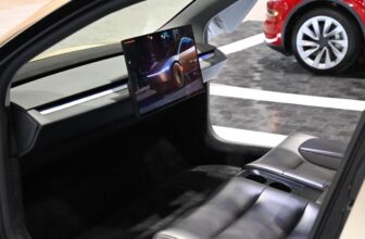 What’s the Difference Between Tesla’s Cybercab and Robotaxi?