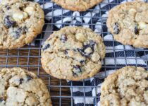 White Chocolate Cranberry Oatmeal Cookies
