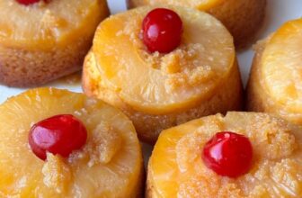 Pineapple Upside Down Cupcakes – Easy Recipe