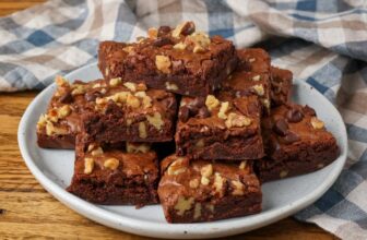 Walnut Brownies – Barefeet in the Kitchen